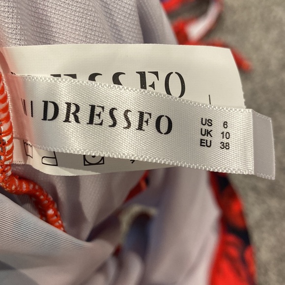 NWT dressfo size 6 two piece bikini 💕 beautiful vibrant, red and blue flowers - Picture 6 of 17